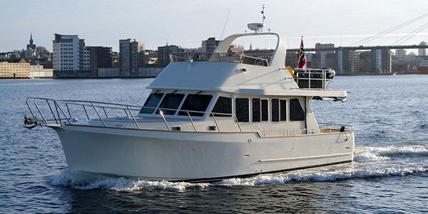 Explorer 46 Sedan